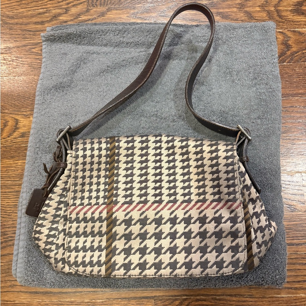 Ralph Lauren classic Houndstooth Bag. Beautiful Handle & Charm. Great Condition!